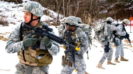 "En dibe vurduk!": Amerikalılar Trump'ın Grönland iddialarına tepki gösterdi.