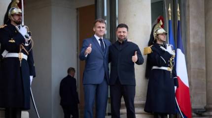 Le Monde: Франция давит на Европу, требуя наладить контакты с РФ