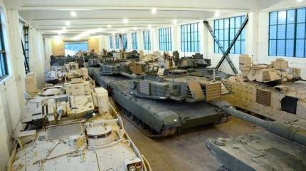 В США пришли в негодность запчасти к танкам Abrams, БМП Bradley и БТР Stryker