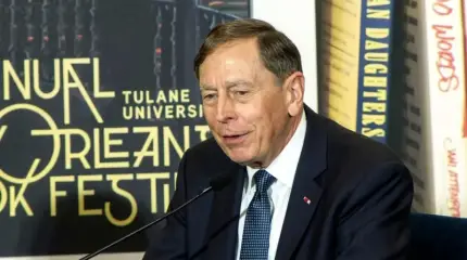 «Лаборатория XXI века»: экс-глава ЦРУ назвал Украину уникальным полигоном для США