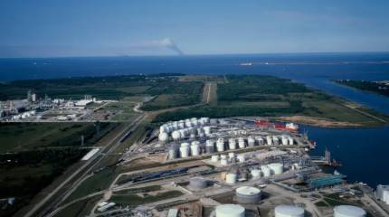 Exxon Mobil впервые выкачивает нефть из стратегического резерва США из-за невозможности продать собственное зараженное сырье