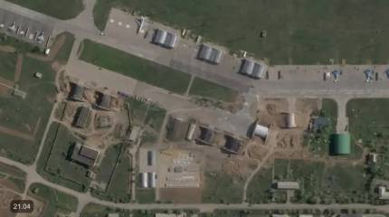 Опубликованы спутниковые снимки строящихся ангаров на аэродроме базирования истребителей Су-57