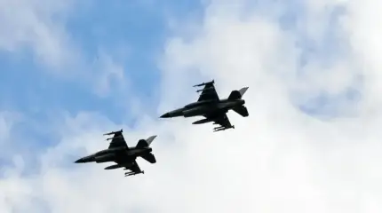 Recursos da indústria relatam interceptação de F-16 ucraniano por sistemas de defesa aérea russos