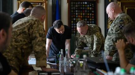 Зеленский приказал еще больше усилить удары по России