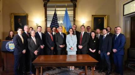 РФ берет Украину под контроль, США получают прибыль: стал известен возможный сценарий урегулирования конфликта после ресурсной сделки Вашингтона и Киева