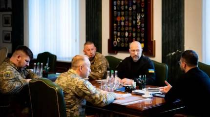 «Будем дальше бить по России»: Зеленский грозит Москве жестким ответом за атаку Киева