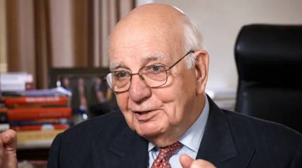 «Шок Волкера»: какой сценарий может повторить экономика РФ при нынешнем курсе ЦБ