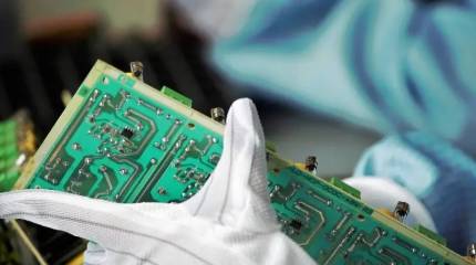 Европа требует от Китая технологий и «отжимает» компании