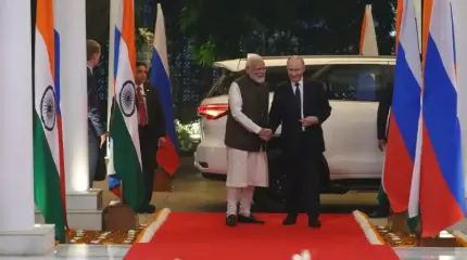 Bloomberg: Путин и Моди демонстративно троллят Трампа, чтобы разозлить его