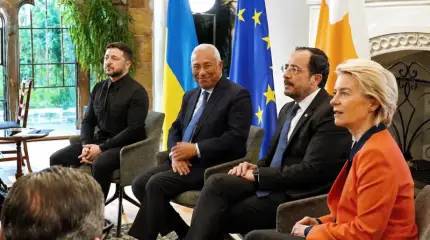 Bloomberg: Евросоюз хочет ужесточить условия выдачи кредита Украине