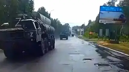 Усиление ПВО: колонна российских С-300 замечена в ЛНР
