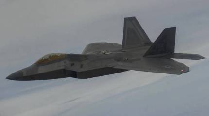 Американский ветеран объяснил невозможность США производить истребители F-22