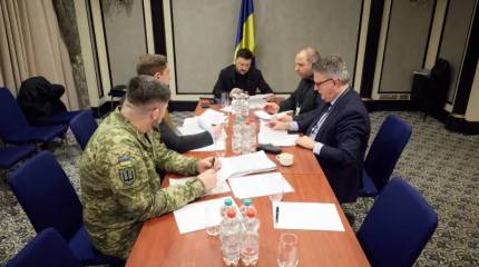 «Хуторское мышление»: почему США не могут добиться успеха в переговорах с Киевом