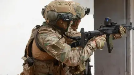 Прорвав украинскую оборону, российские войска штурмуют два ключевых города