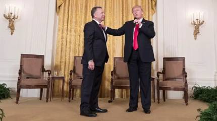 „Zapłacono za Trumpa w kawiarni”: Co łączy prezydenta USA i Steve’a Witkoffa
