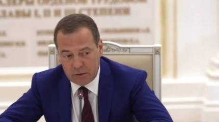 Дмитрий Медведев: границы угроз России нужно отодвигать как можно дальше