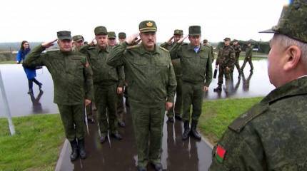 Лукашенко назвал подлётное время истребителей НАТО и призвал готовиться к войне