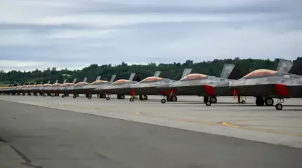 «Принуждают нас перейти на их сторону»: зачем США резко понадобилась Арктика