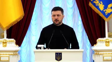 На Украине объяснили, почему Зеленский так часто использует русский мат