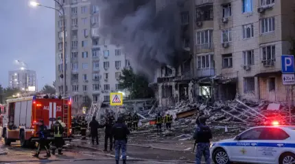 Массированный удар по Москве: погиб гражданин Индии, десятки людей ранены
