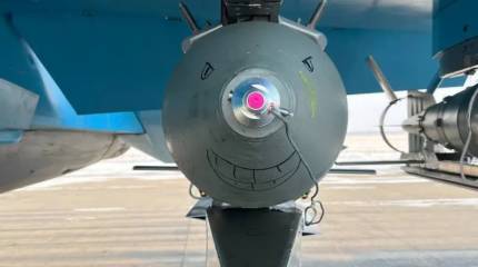 «Висит и улыбается»: ВКС России готовятся «поздравить» боевиков новогодним ФАБом