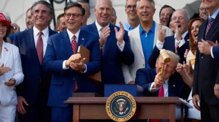 «Пусть нефть течет»: США и Иран объявили о заключении мирного соглашения