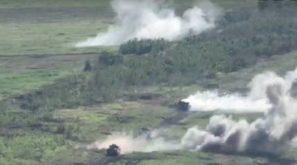 На видео попала очередная неудачная вылазка украинских боевиков на БМП Bradley