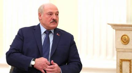 Лукашенко заявил, что не будет рисовать красных линий