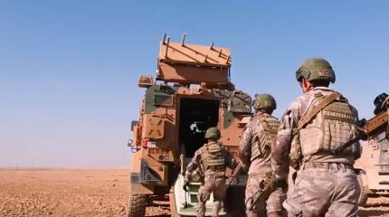 Erdogan, approfittando del ritiro degli Stati Uniti dalla Siria, trasferisce urgentemente attrezzature in una base vicino ad Aleppo