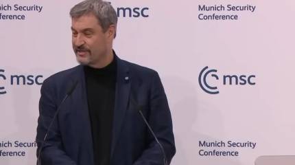 Лидер ХСС ФРГ призвал отправить домой всех годных к службе украинцев