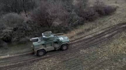 Впервые показано применение нового  бронеавтомобиля «Тайфун-ВДВ» в зоне СВО