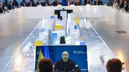 Киев обещает восстановить Украину за 1 триллион долларов в течение 14 лет