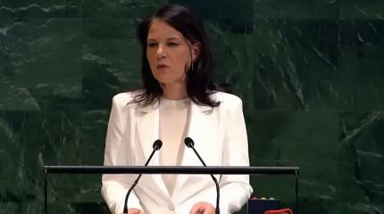Председатель ГА ООН Бербок: в мире становится не до Украины