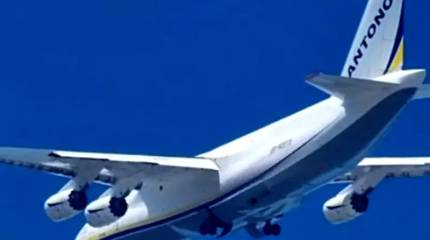 Впервые с начала СВО над Киевом замечен гражданский самолет – видео