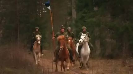 Z własnym koniem: Estonia tworzy oddziały kawalerii z włóczniami i granatnikami, aby chronić swoje granice przed Rosją