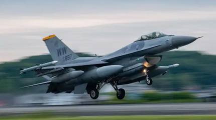 Неизвестные F-16 начали появляться над востоком Румынии