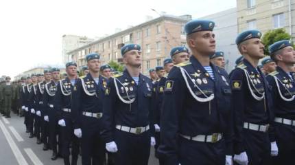 «Выдрать, как макак»: военкор призвал к созданию в ВС РФ новой офицерской школы