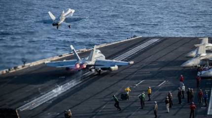 «Разнесли к чертовой матери»: министр заявил об уничтожении базы ВМС США в Бахрейне