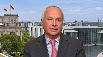 Рар: перед Зеленским судьбоносная задача – уступить РФ Донбасс, а взамен получить мир
