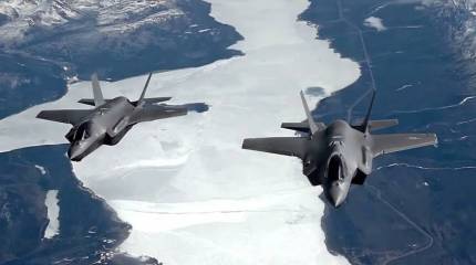 США подставляют под удар российского «Кинжала» свои F-35 и F-22 на Аляске