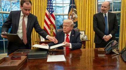 «Трамп восстановит Советский Союз»: читатели Newsweek об исключениях для РФ в пошлинах