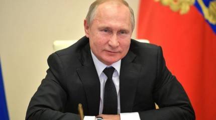 Путин: Государство возьмет на себя выплаты зарплат сотрудникам малого и среднего бизнеса