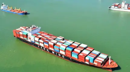 США вводят пошлины на китайские товары в размере 104%