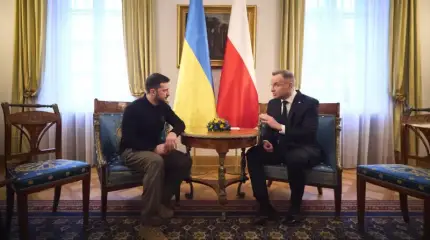 «Следи за собой, будь осторожен»: Зеленского предостерегли от попыток вмешательства в президентские выборы в Польше