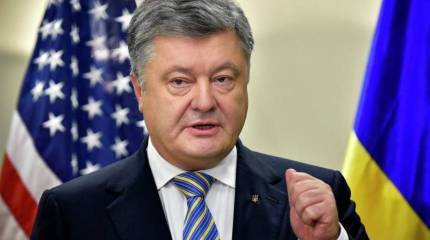 Порошенко: Европа сделала первый шаг к признанию Крыма российским