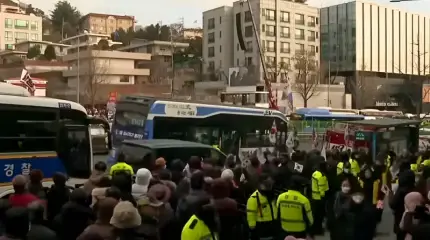 Эксперт: в Южной Корее нарастает опасность гражданской войны