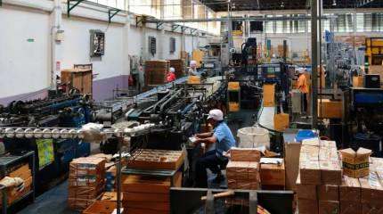 Фабрики Азии терпят упадок – сделка с США не возродила спрос