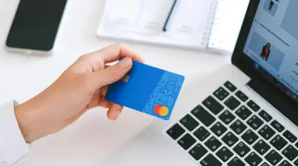 Крупнейшие офлайн-ритейлеры вслед за банками атаковали маркетплейсы