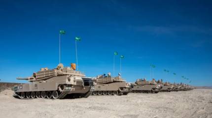 Танки и БМП: в США сняли на видео массовую переброску военной техники