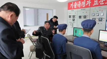 «Сможете убивать граждан КНДР»: жителей Сеула призывают активно вступать в ВСУ